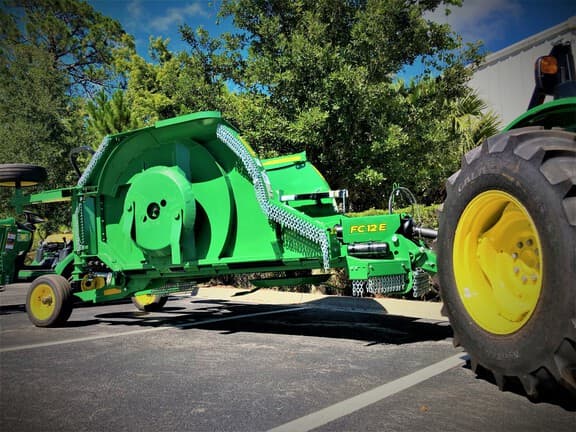 Image of John Deere FC12E equipment image 1