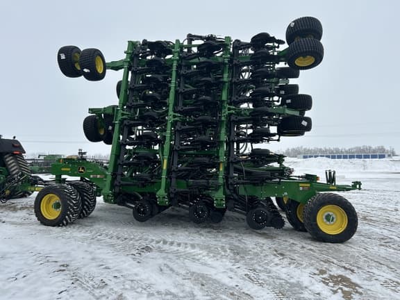 Image of John Deere N560F equipment image 4