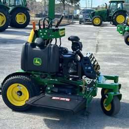 Image of John Deere Q810E equipment image 1