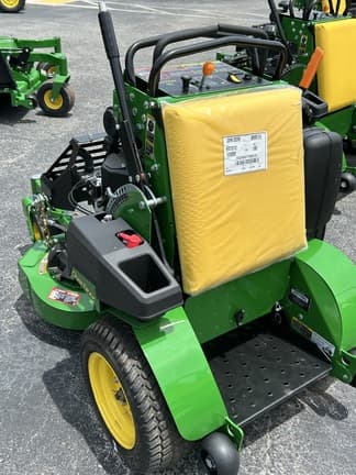 Image of John Deere Q810E equipment image 2