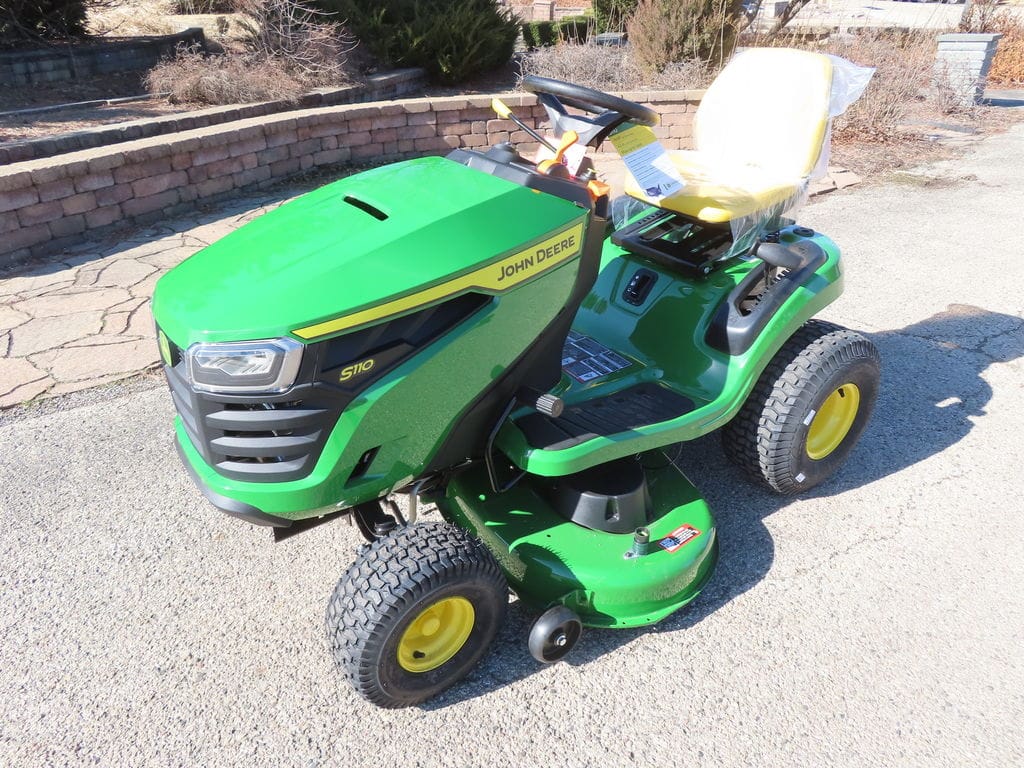 2026 John Deere S110 Equipment Image0