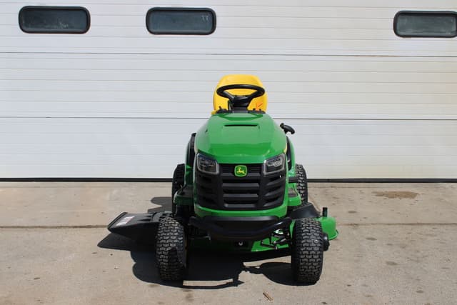 Image of John Deere S140 equipment image 2
