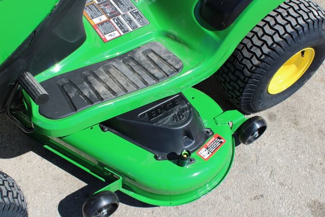 Image of John Deere S140 equipment image 1