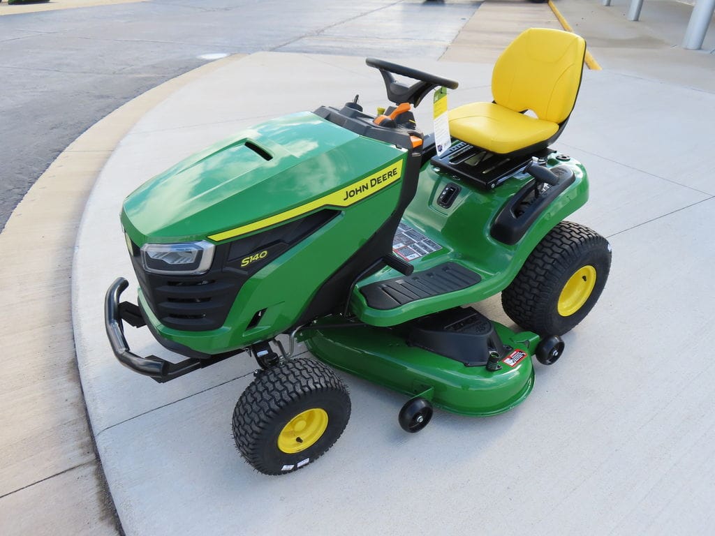 2026 John Deere S140 Equipment Image0