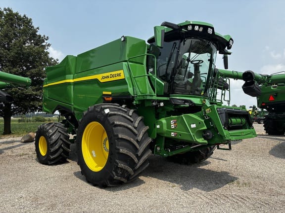 2026 John Deere S7 700 Equipment Image0