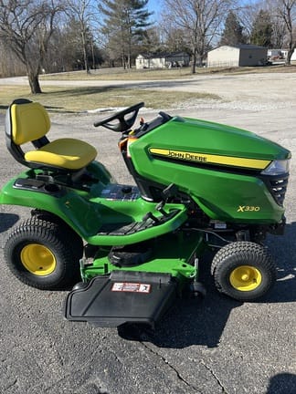 2026 John Deere X330 Equipment Image0