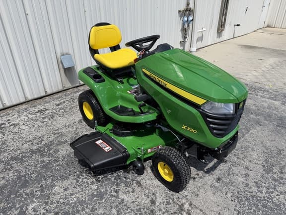 Image of John Deere X330 Image 0