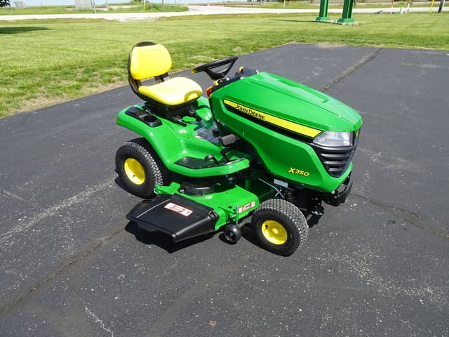 Image of John Deere X350 equipment image 3