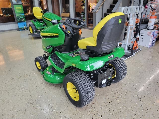 Image of John Deere X354 equipment image 2