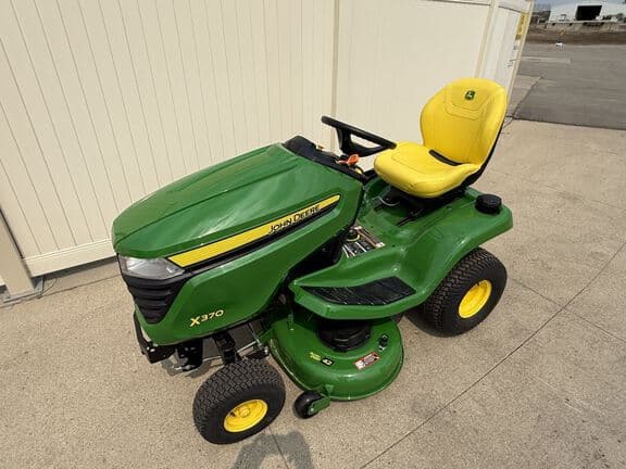 Image of John Deere X370 Primary image