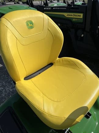 Image of John Deere X370 equipment image 4