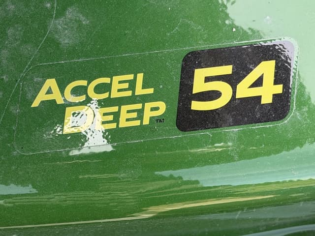Image of John Deere X380 equipment image 4