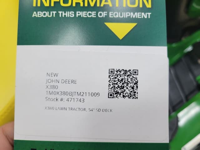 Image of John Deere X380 equipment image 4