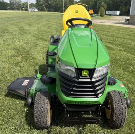 Image of John Deere X380 equipment image 1