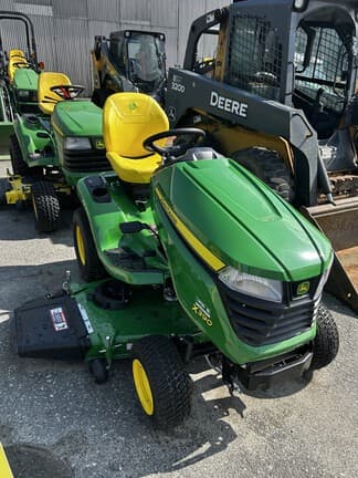 Image of John Deere X390 equipment image 1