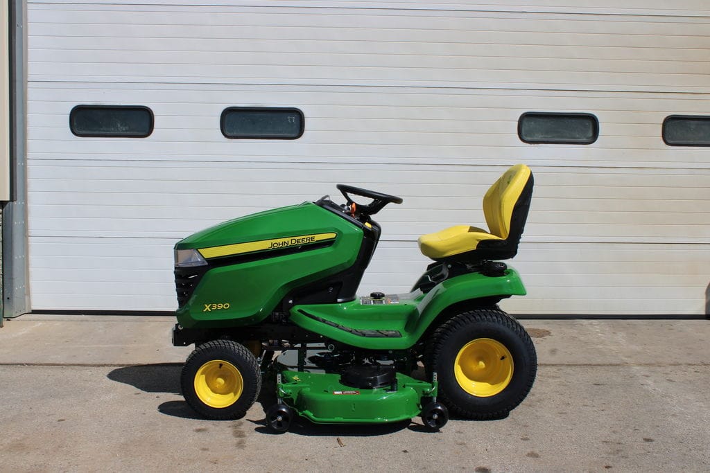 2026 John Deere X390 Equipment Image0