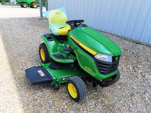 Image of John Deere X390 equipment image 2