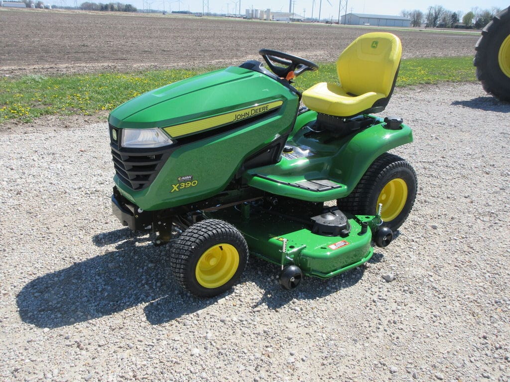 2026 John Deere X390 Equipment Image0