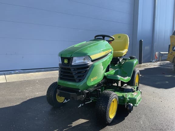 Image of John Deere X390 Image 0