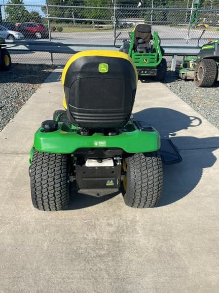 Image of John Deere X390 equipment image 4