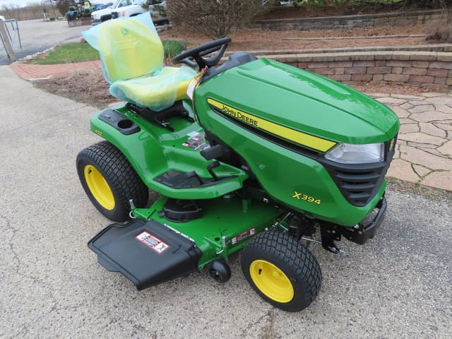 Image of John Deere X394 equipment image 1