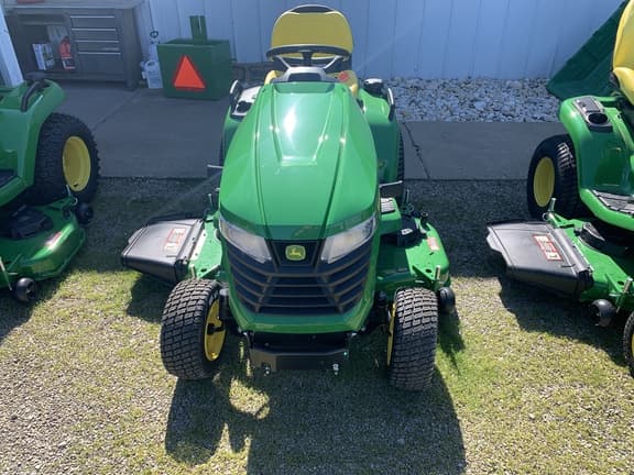 Image of John Deere X570 equipment image 1