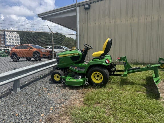 2026 John Deere X730 Equipment Image0