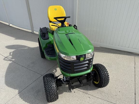 Image of John Deere X738 Primary image