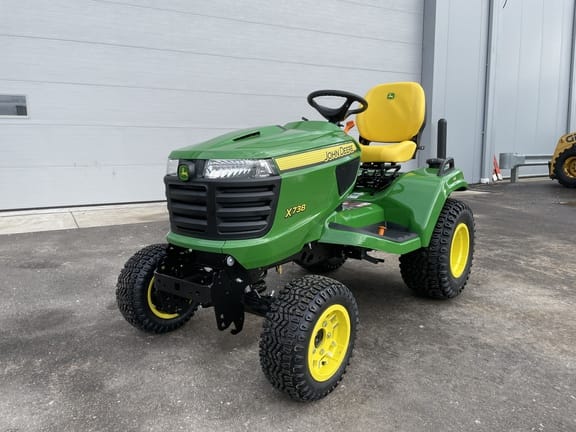2026 John Deere X738 Equipment Image0