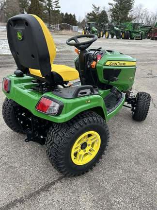 Image of John Deere X739 equipment image 2