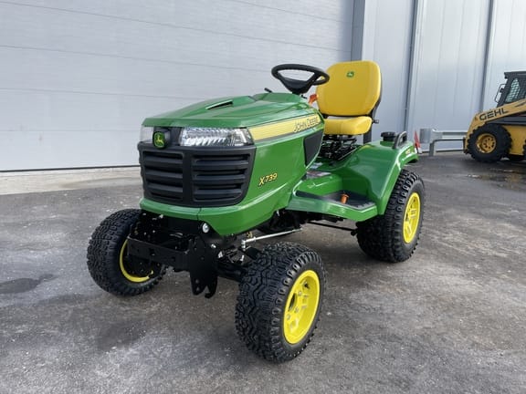 2026 John Deere X739 Equipment Image0
