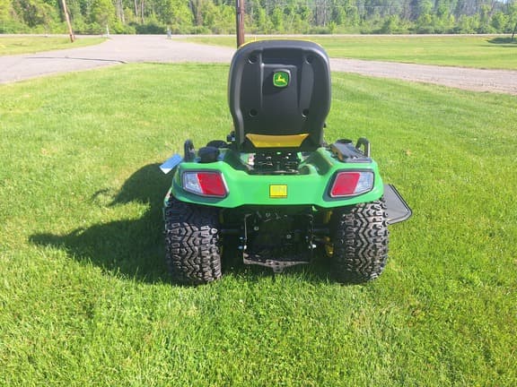 Image of John Deere X739 equipment image 1