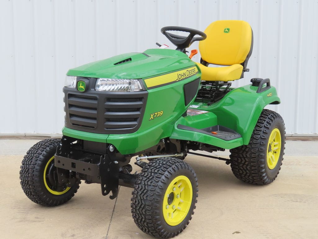 2026 John Deere X739 Equipment Image0