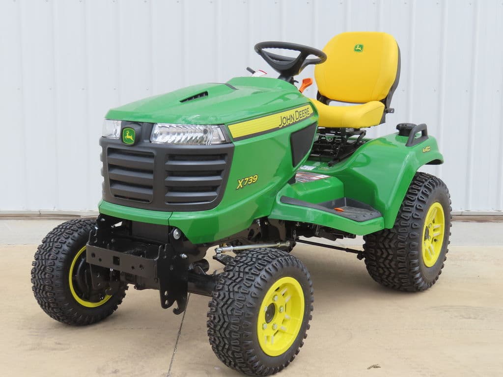 Image of John Deere X739 Primary image