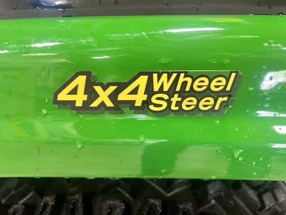 Image of John Deere X739 equipment image 2