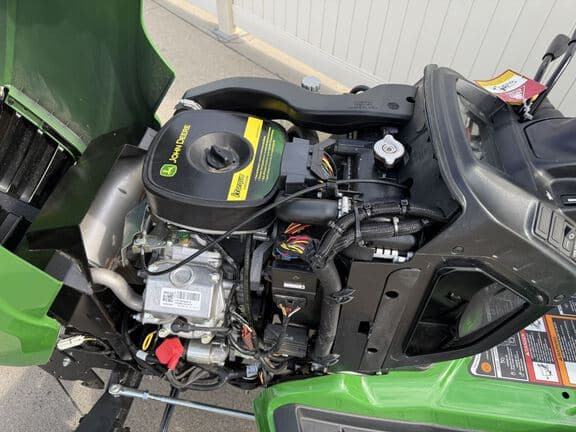 Image of John Deere X739 equipment image 4