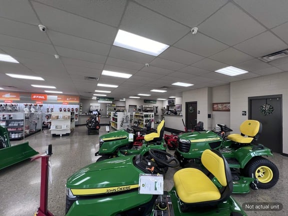 2026 John Deere X750 Equipment Image0