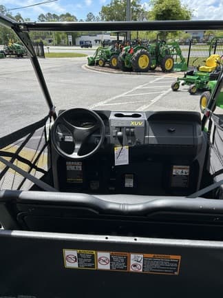 Image of John Deere XUV 560E equipment image 4