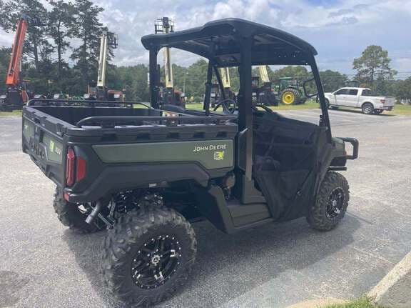 Image of John Deere XUV 845M equipment image 2