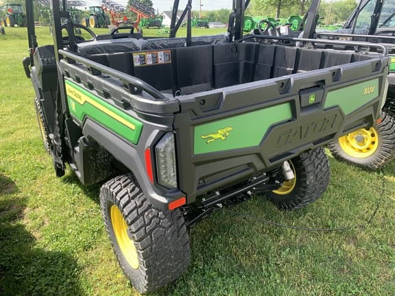 Image of John Deere XUV 845M equipment image 1