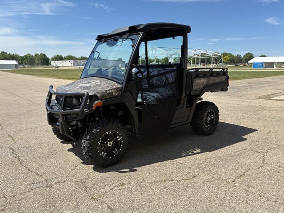 2026 John Deere XUV 845M Equipment Image0