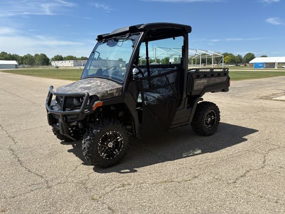 Image of John Deere XUV 845M Primary Image