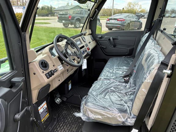 Image of John Deere XUV 845R  equipment image 3