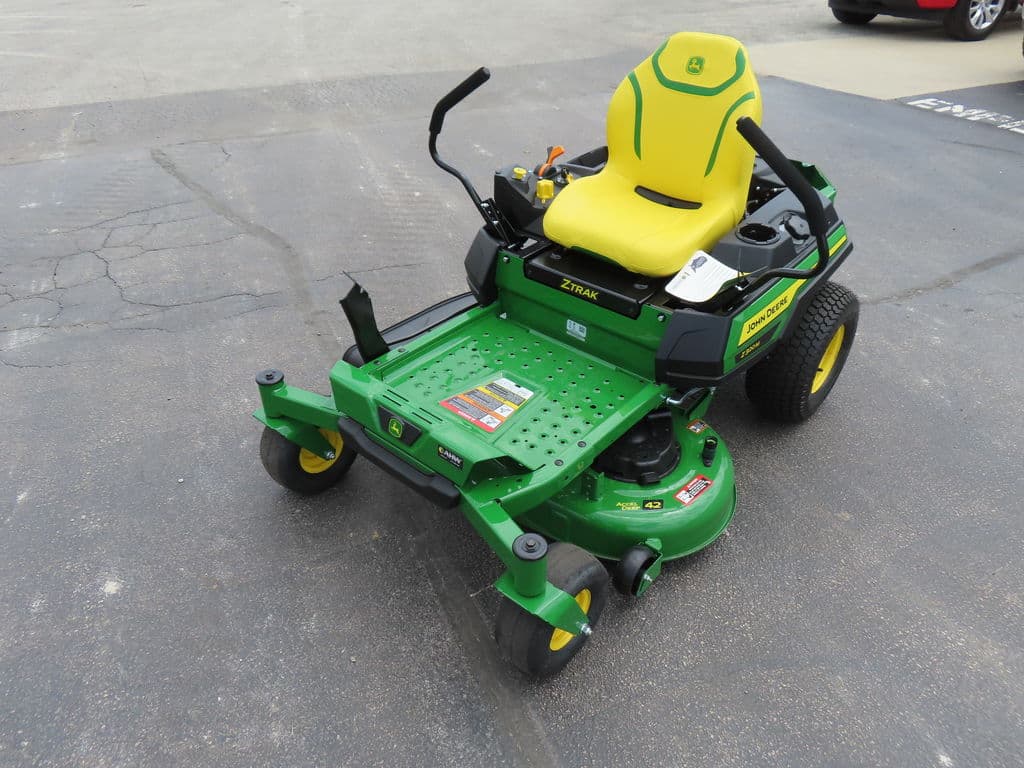 Image of John Deere Z320M Primary image