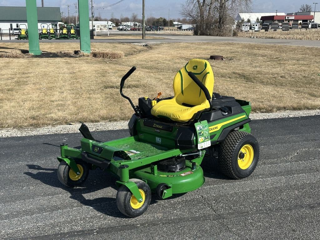 Image of John Deere Z320M Primary image