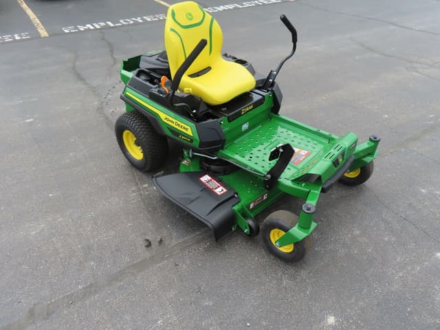 Image of John Deere Z320M equipment image 2