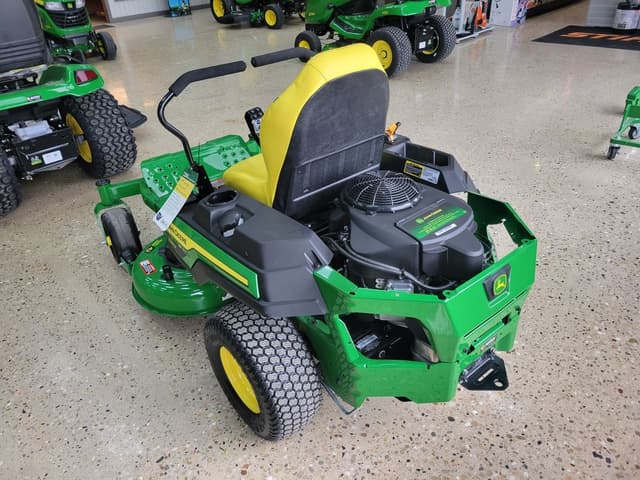 Image of John Deere Z320M equipment image 2