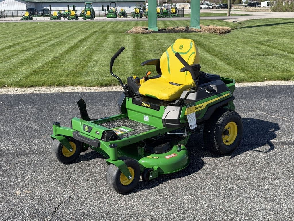 Image of John Deere Z320R Image 0