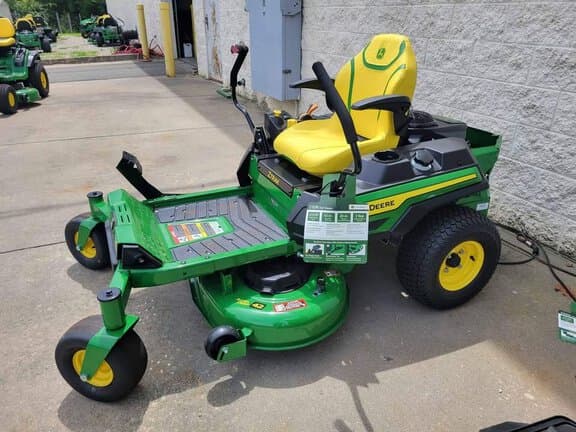 Image of John Deere Z320R equipment image 1