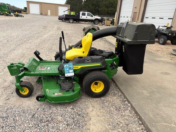 2026 John Deere Z325E Equipment Image0